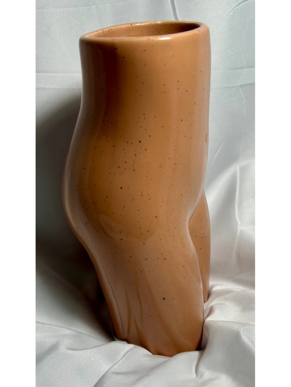 Urban Outfitters Home Female Body Vase 8” Ceramic Nude Torso Tan Speckled Decor